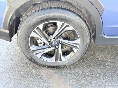 Used 2025 Subaru Crosstrek 2.0i Premium image 8