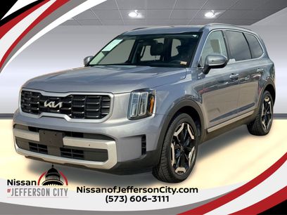 Used 2024 Kia Telluride S w/ S Sunroof Package