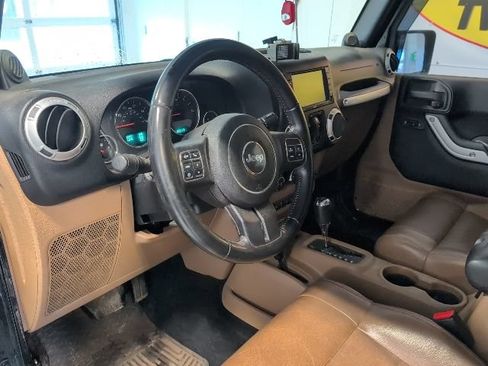 Used 2011 Jeep Wrangler Unlimited Sahara w/ Dual Top Group AWD/4WD image 11