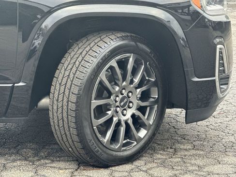 Used 2023 GMC Acadia Denali w/ Black Diamond Edition image 12