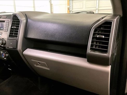 Used 2017 Ford F150 XLT AWD/4WD image 15