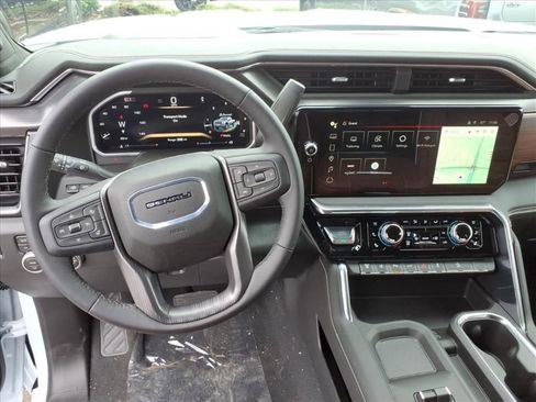 New 2026 GMC Sierra 2500 Denali Ultimate w/ Max Trailering Package image 17