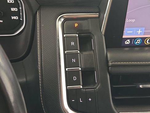 Used 2021 GMC Yukon XL SLT w/ SLT Premium Package AWD/4WD image 22