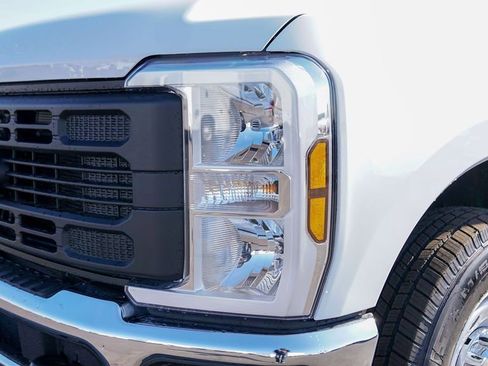 New 2025 Ford F250 XL RWD image 4