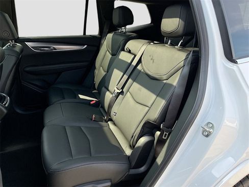 New 2025 Cadillac XT6 Luxury w/ LPO, Floor Liner Package image 18