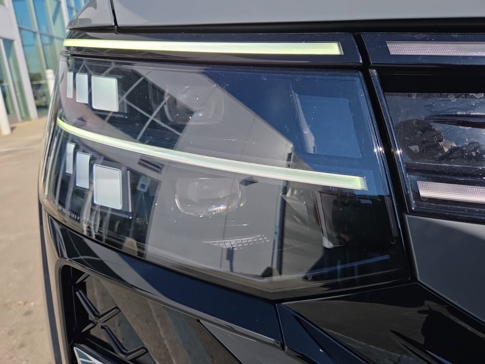 New 2027 Volkswagen Atlas SEL R-Line AWD/4WD image 17