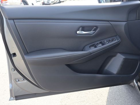 Used 2024 Nissan Sentra SV w/ Lighting Package FWD image 37
