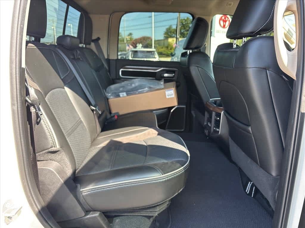 Used 2022 RAM 3500 Laramie AWD/4WD image 7