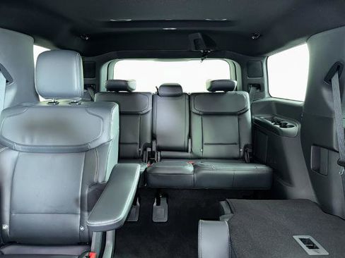 Certified 2026 Ford Expedition Platinum w/ Stealth Appearance Package AWD/4WD image 7