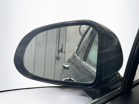 Used 2023 Hyundai Santa Fe SEL FWD image 16