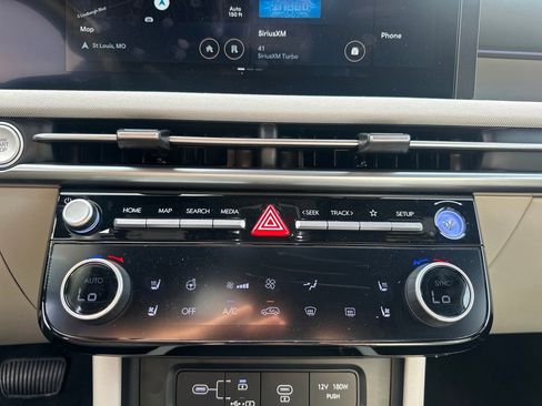 New 2026 Hyundai Tucson Limited FWD image 21