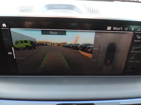 Used 2021 BMW M760i xDrive w/ Luxury Rear Seating Package image 32