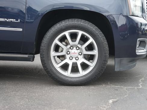 Used 2017 GMC Yukon Denali w/ Open Road Package RWD image 4