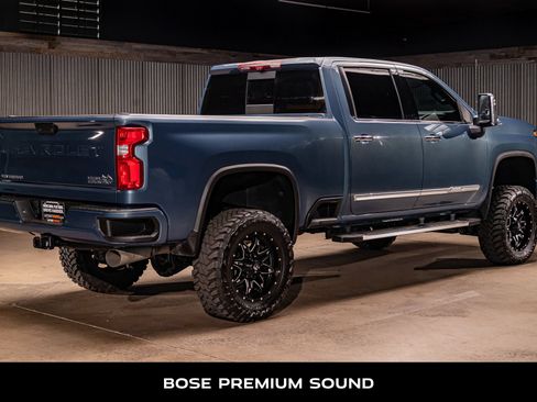 Used 2024 Chevrolet Silverado 2500 High Country w/ Technology Package AWD/4WD image 9