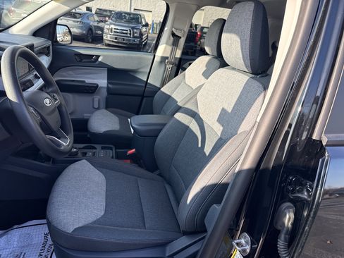 Used 2024 Ford Maverick XLT image 15