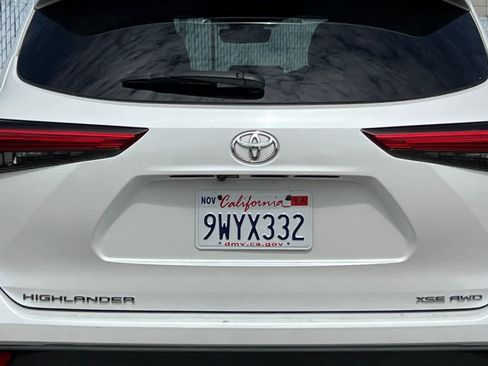 Used 2022 Toyota Highlander XSE AWD/4WD image 21