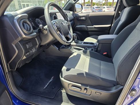 Certified 2023 Toyota Tacoma TRD Sport image 8