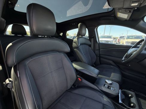 Certified 2023 Ford Mustang Mach-E GT w/ GT Performance Edition image 31