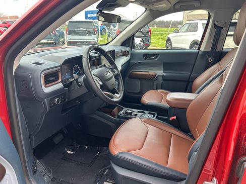 Used 2023 Ford Maverick Lariat FWD image 10
