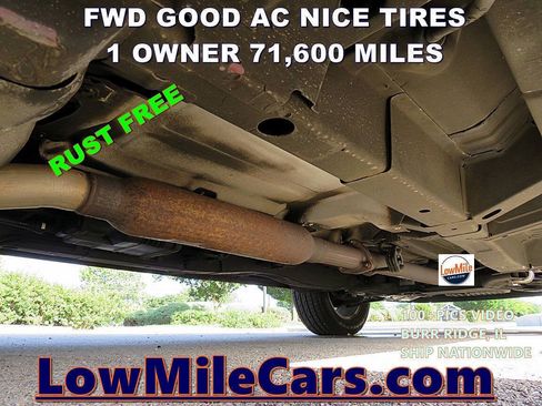 Used 2007 Pontiac Torrent 2WD w/ Preferred Package image 2