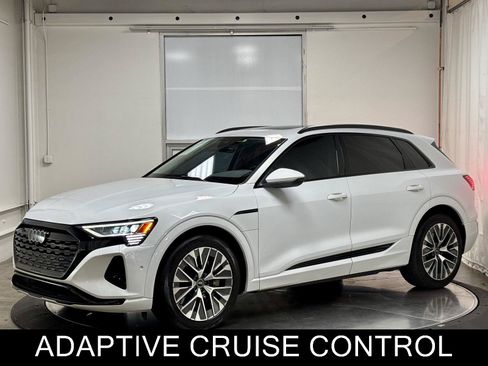 Used 2024 Audi Q8 e-tron Premium Plus w/ Premium Plus Package AWD/4WD image 4