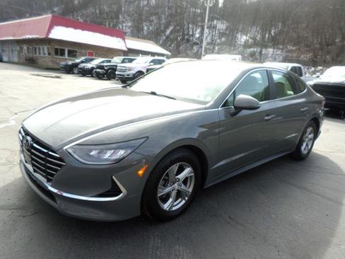 Used 2022 Hyundai Sonata SE image 3
