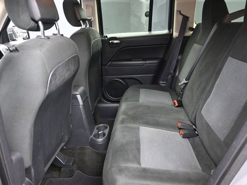 Used 2016 Jeep Patriot Sport w/ Power Value Group image 10