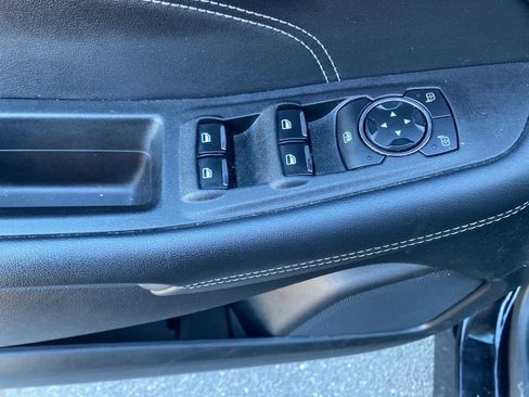 Used 2023 Ford Edge Titanium image 11