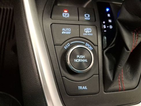 Used 2023 Toyota RAV4 SE w/ Weather & Moonroof Package AWD/4WD image 29