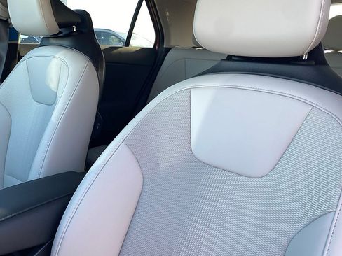 New 2026 Kia Niro EX FWD image 14