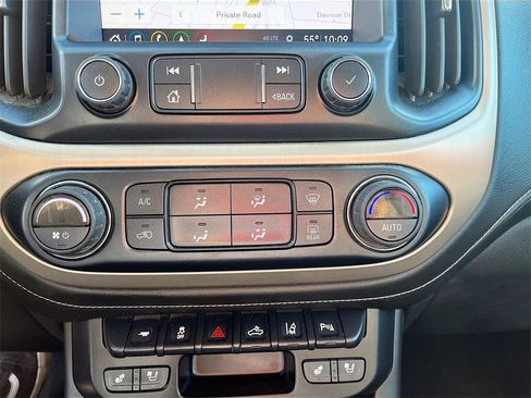 Used 2022 GMC Canyon Denali image 16