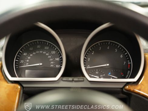 Used 2006 BMW Z4 3.0i image 40