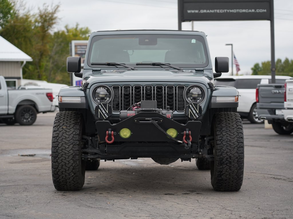 Used 2025 Jeep Wrangler Unlimited Rubicon AWD/4WD image 8