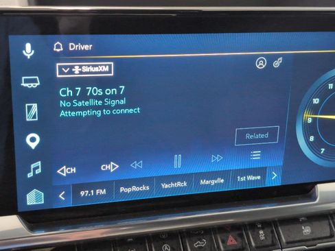 Used 2024 Chevrolet Silverado 1500 LT AWD/4WD image 5