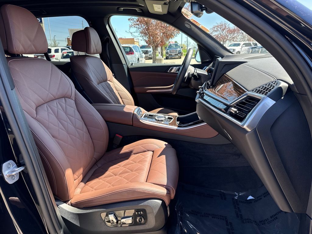 Used 2026 BMW X5 xDrive40i AWD/4WD image 39