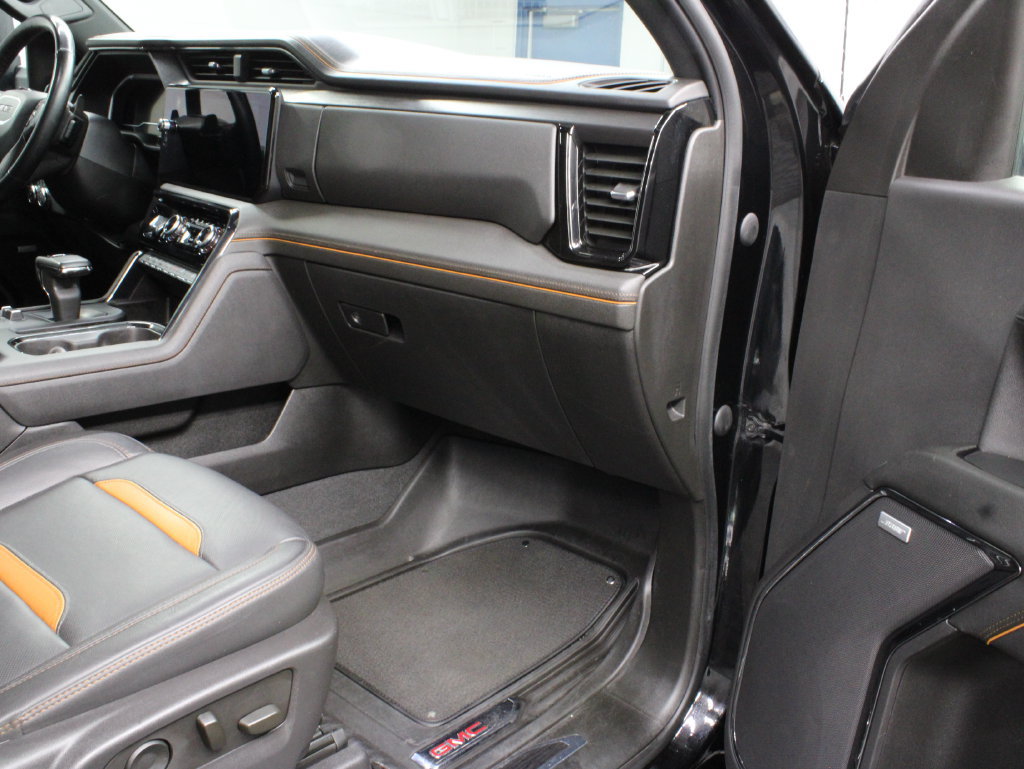 Used 2024 GMC Sierra 1500 AT4 w/ Technology Package AWD/4WD image 42