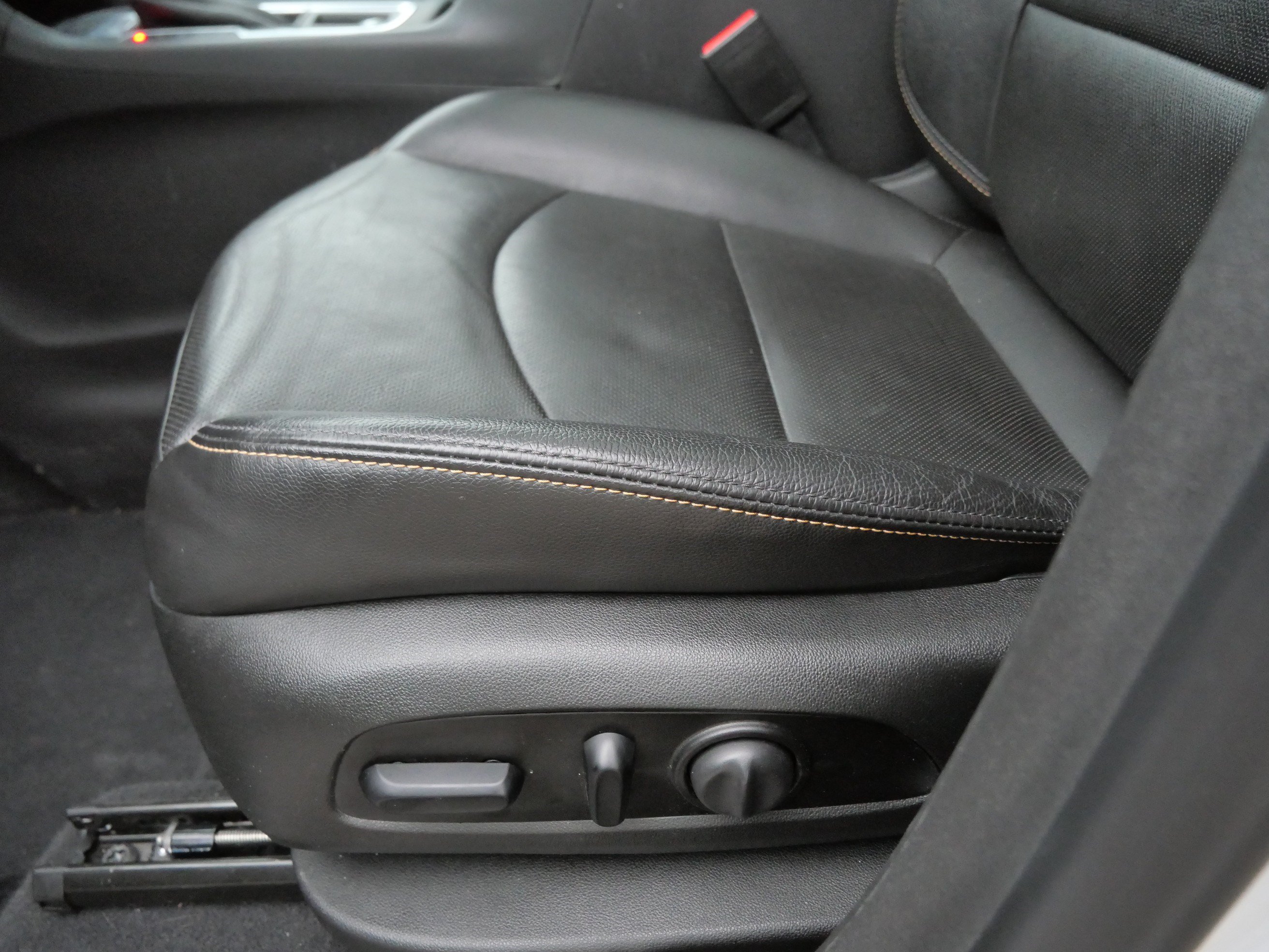 Used 2021 Chevrolet Equinox Premier AWD/4WD image 20