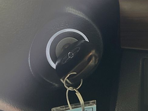 Used 2018 Toyota Tundra Limited w/ Limited Premium Package image 23