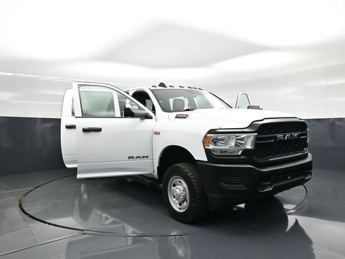 Used 2022 RAM 2500 Tradesman AWD/4WD image 28