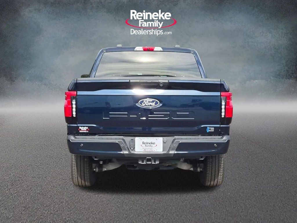 Used 2025 Ford F150 Lightning XLT AWD/4WD image 7