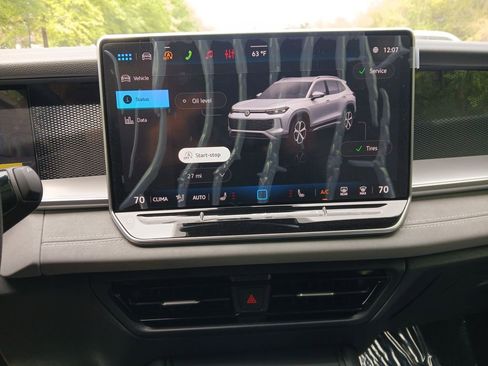 New 2026 Volkswagen Tiguan SE R-Line image 18