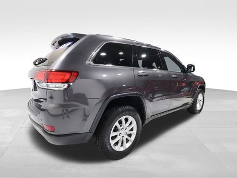 Used 2021 Jeep Grand Cherokee Laredo AWD/4WD image 4