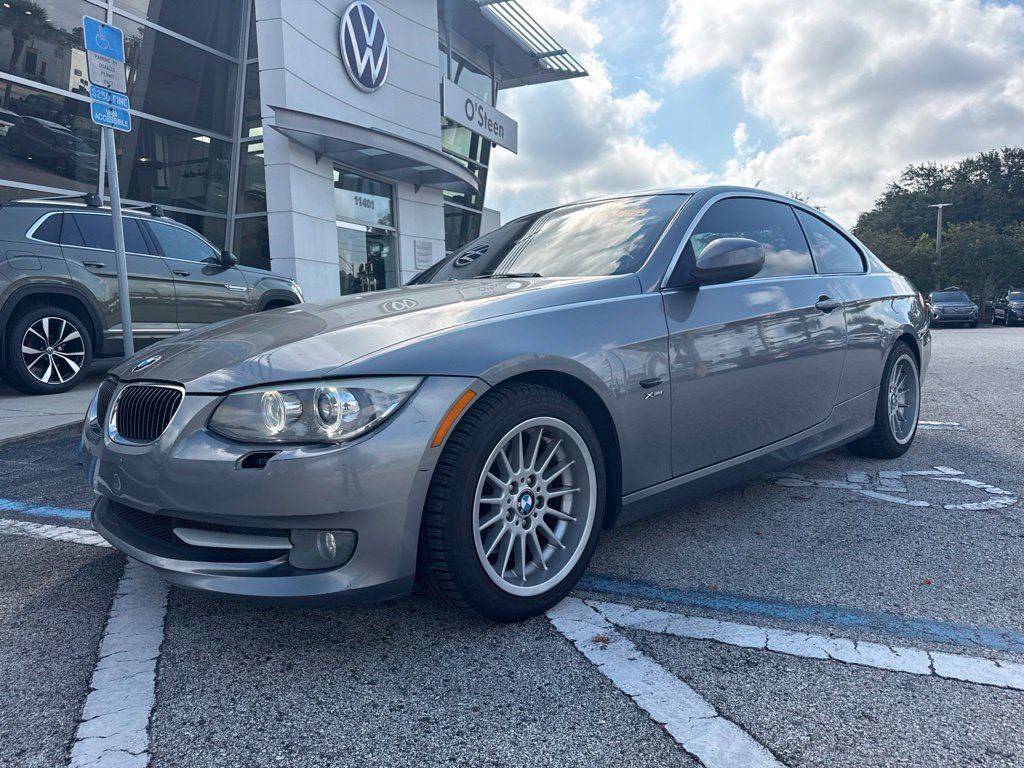 Used 2011 BMW 328i xDrive Coupe AWD/4WD image 30