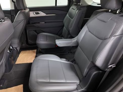 Used 2026 Ford Explorer Active w/ Active Comfort Package AWD/4WD image 17