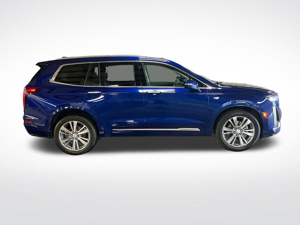 Certified 2025 Cadillac XT6 Premium Luxury w/ LPO, Floor Liner Package AWD/4WD image 6