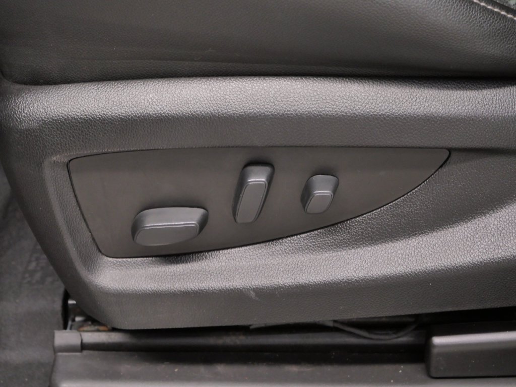 Used 2019 Chevrolet Suburban Premier AWD/4WD image 20