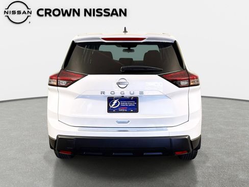 New 2026 Nissan Rogue SV FWD image 6