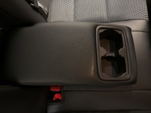 Used 2015 Toyota Camry SE image 28