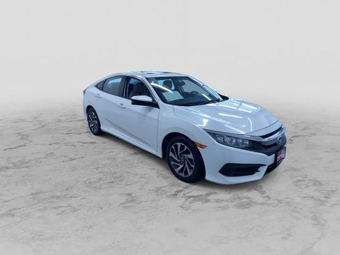 Used 2017 Honda Civic EX image 3