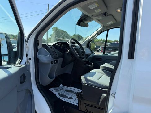 Used 2019 Ford Transit 150 XL RWD image 17